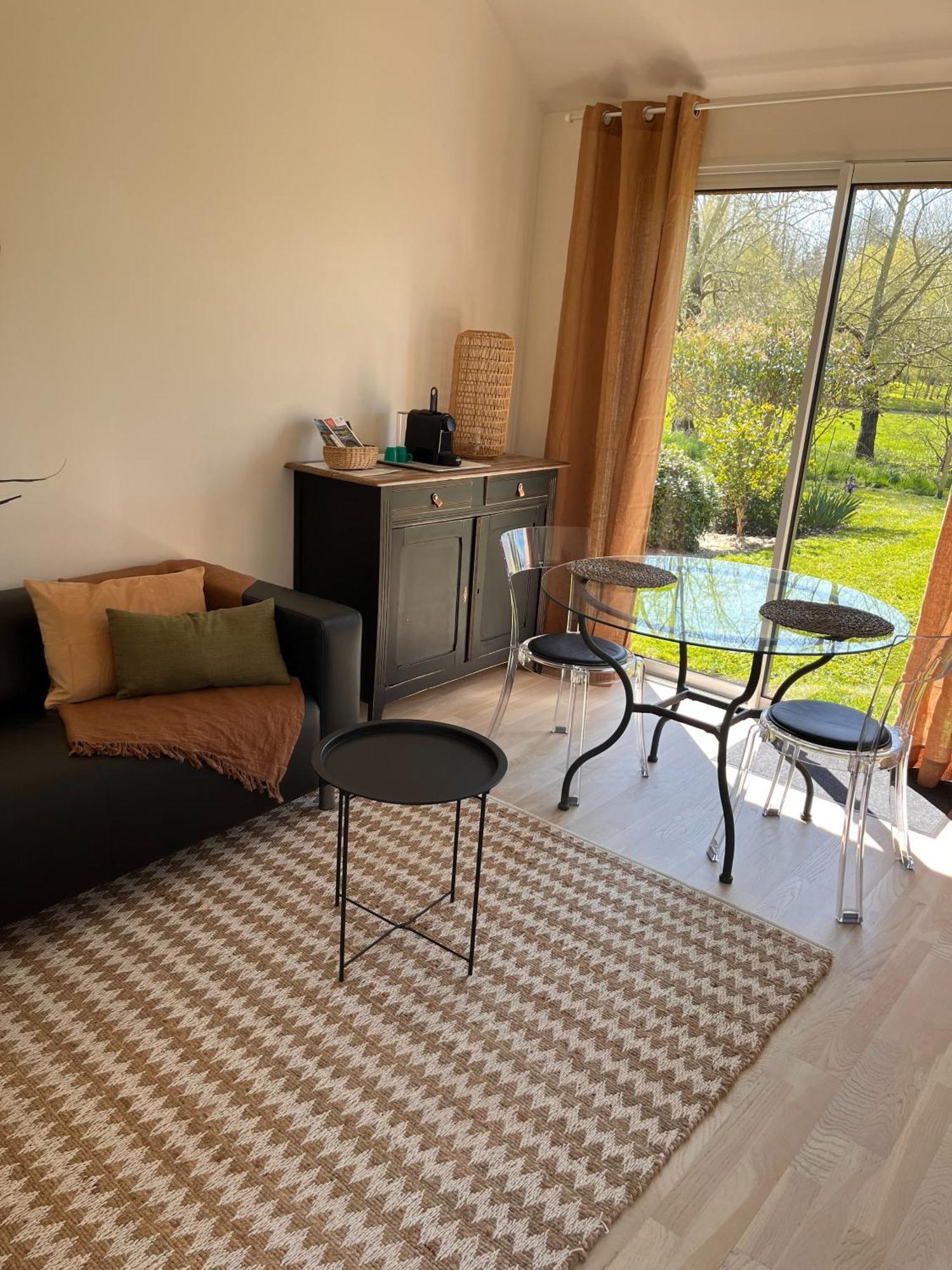 Bed and Breakfast La Sellerie Romagne  Zewnętrze zdjęcie